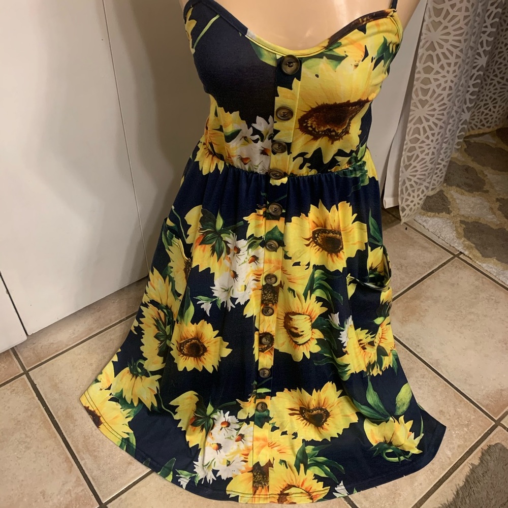 Women's Dresses-Summer Floral Bohemian Dress - Picture 6 of 8
